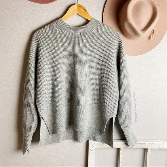Everlane Sweaters - Everlane Grey 100% Cashmere Waffle Sweater XS